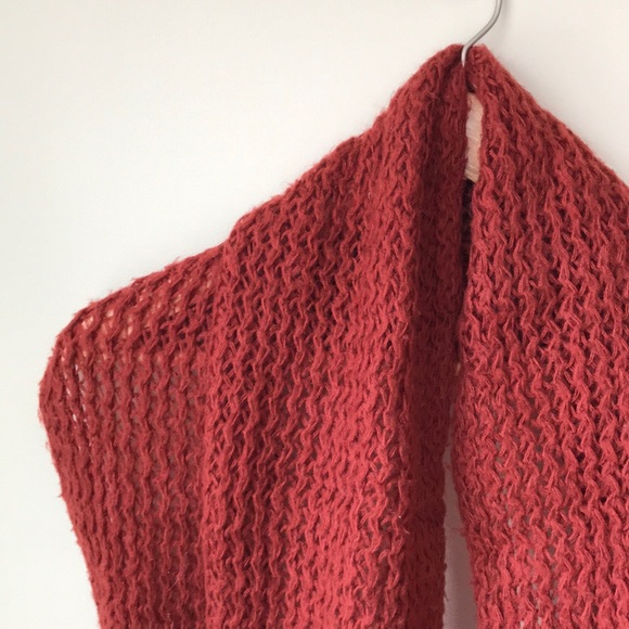 Rust coloured knit infinity scarf - Picture 2 of 3